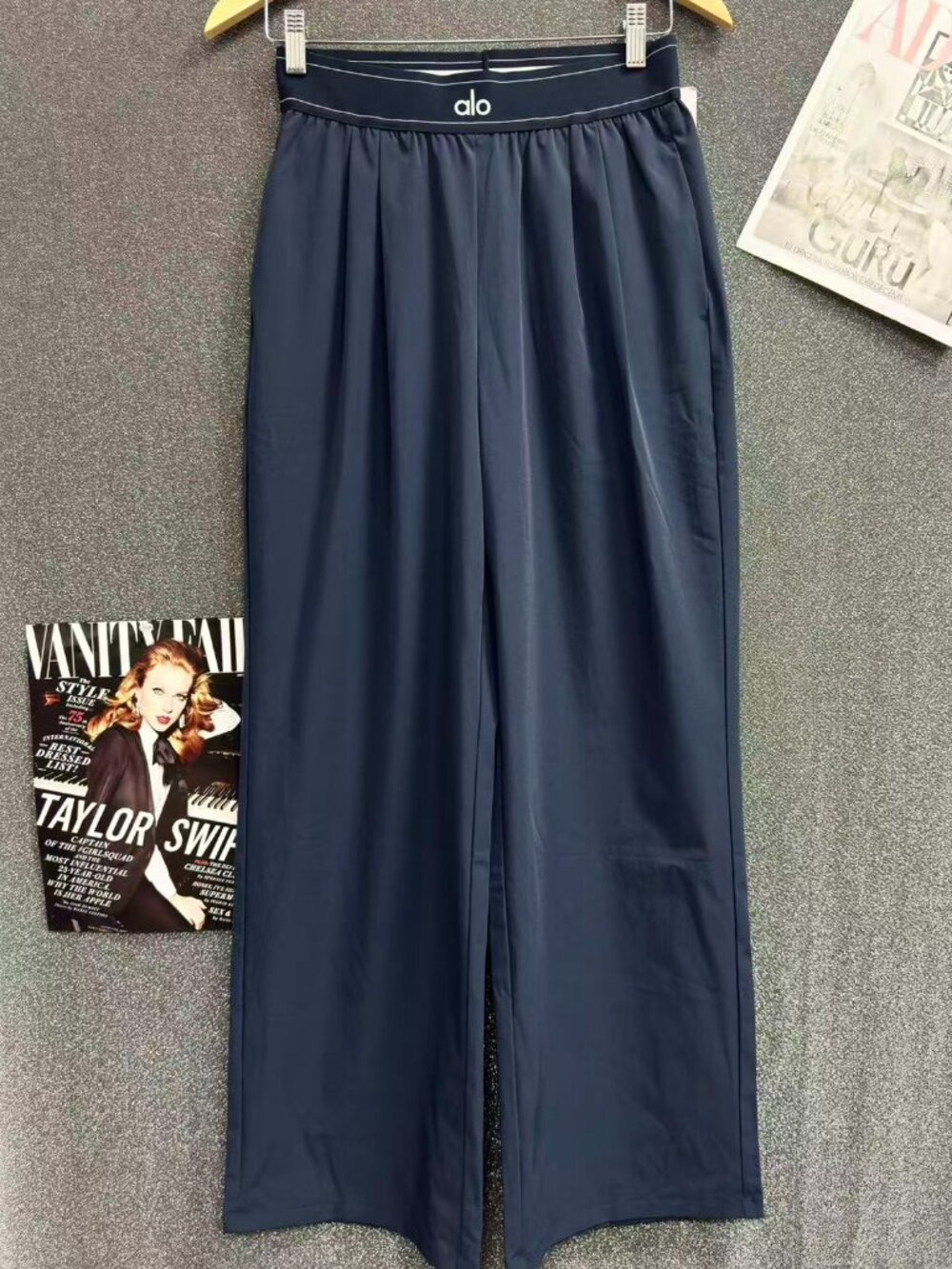 🔥🔥ALO Yoga Suit Up Trouser Navy Blue Regular 30",Flattering Wide Leg Pants